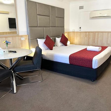 Countryman Motor Inn Cowra Exterior photo
